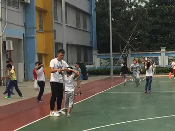 制定篮球交流计划以促进个人技能发展的方法_0